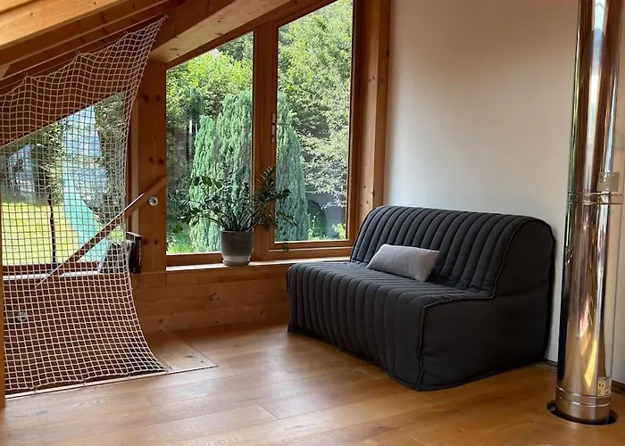 Maison Atypique Au Calme