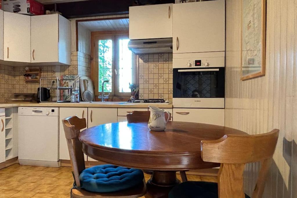 Maison Atypique Au Calme